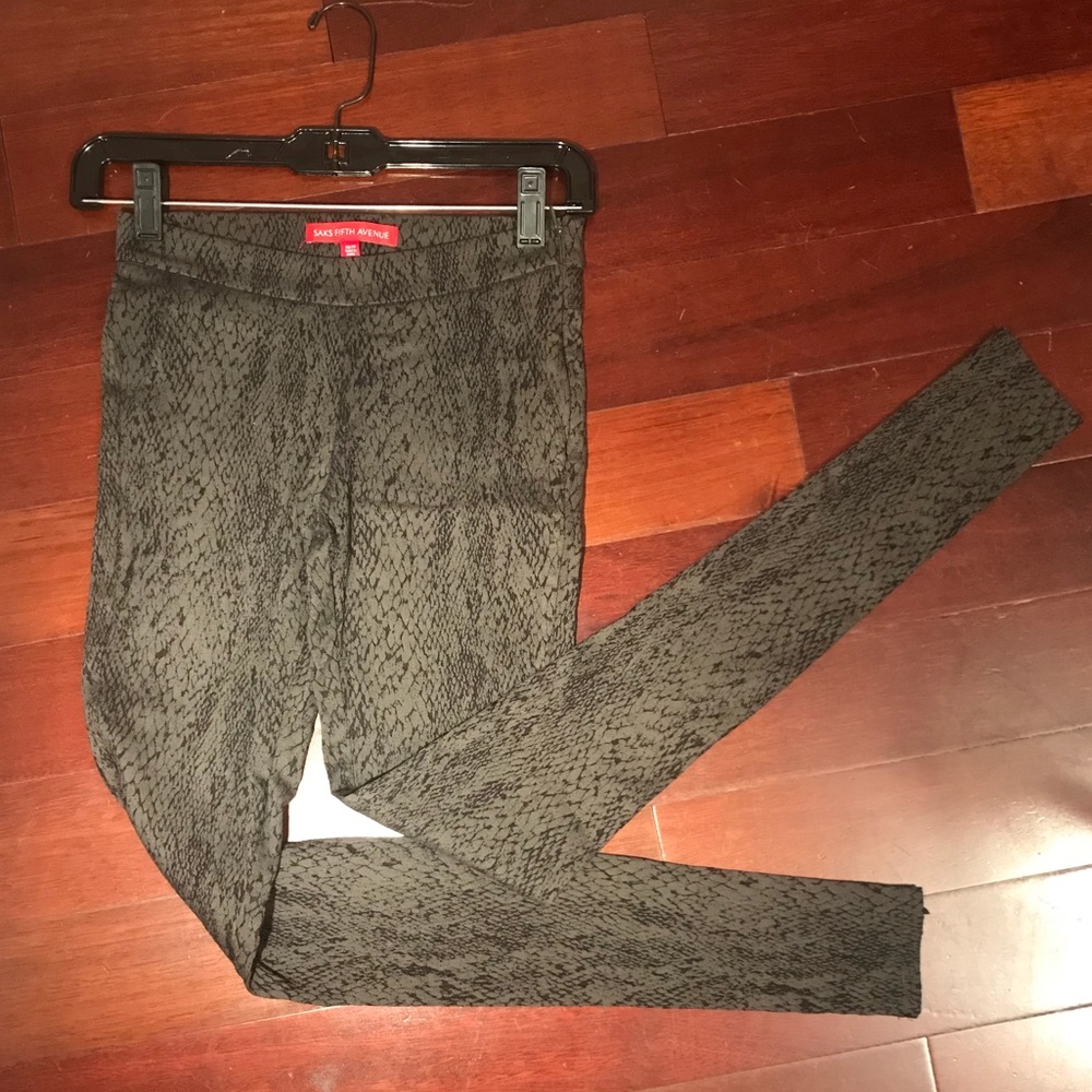 Gray snake print jeggings